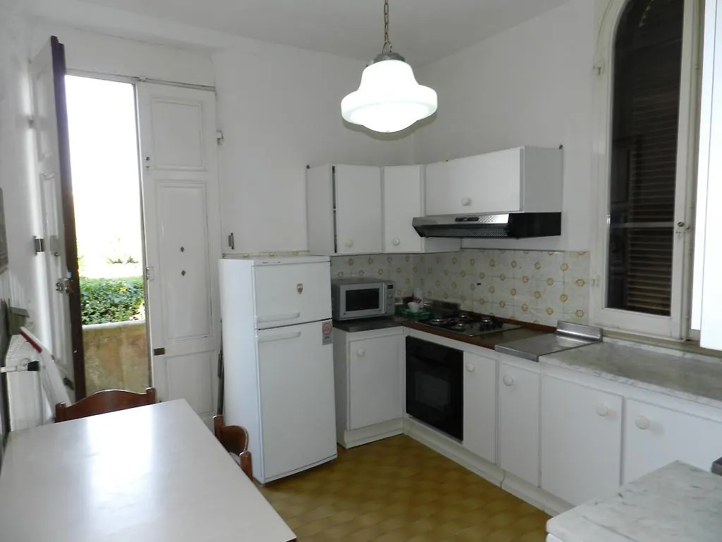 Villa Liberty Tolomei Marina Di Grosseto Apartamento